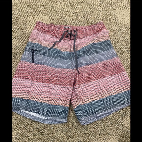 Just bones board shorts with adjustable waist size 31 - Picture 2 of 4